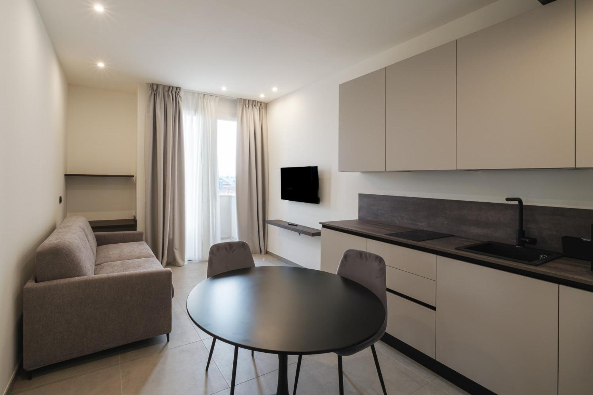 Residence Goldoni6 Suite Apartment Rimini Zewnętrze zdjęcie