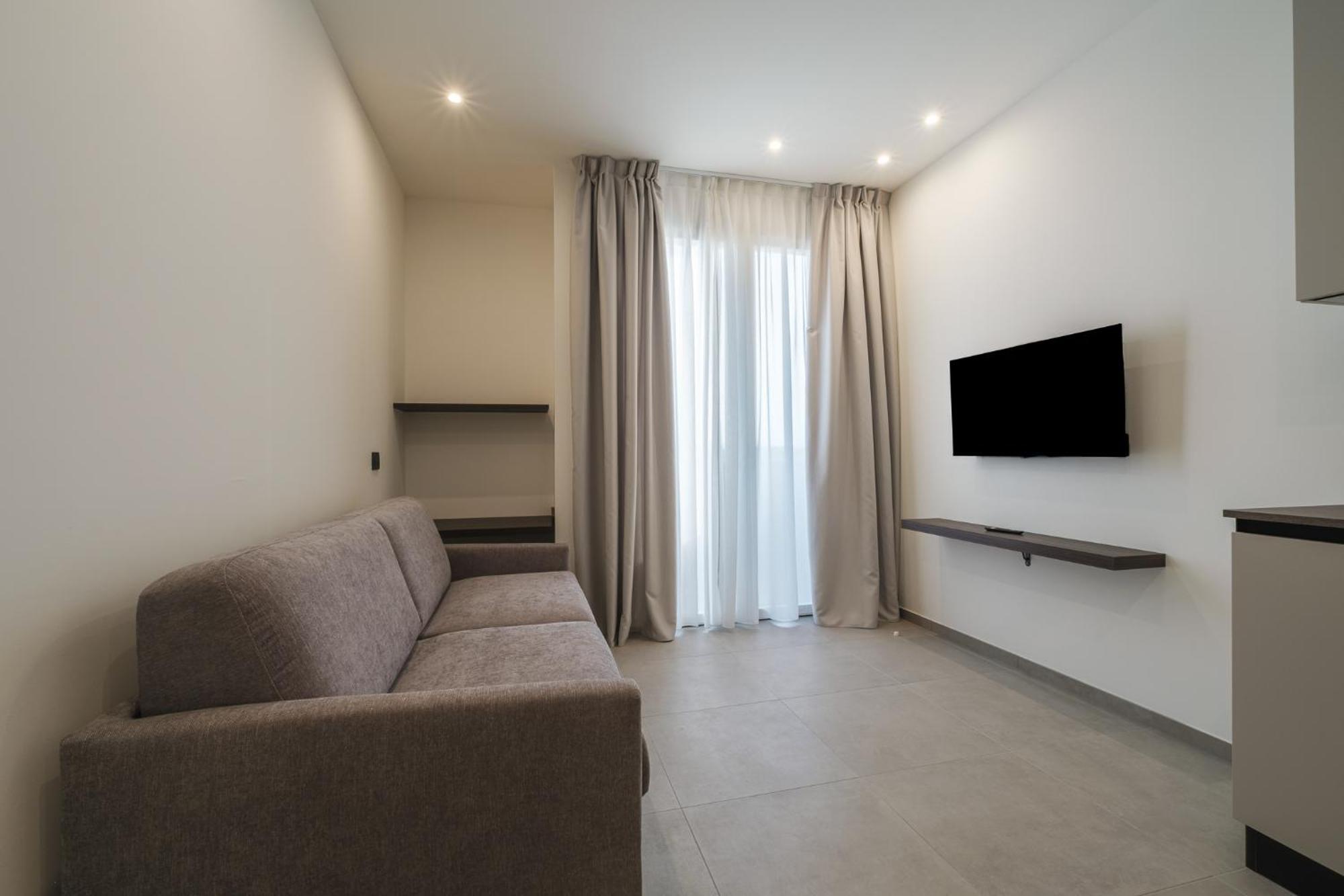Residence Goldoni6 Suite Apartment Rimini Zewnętrze zdjęcie