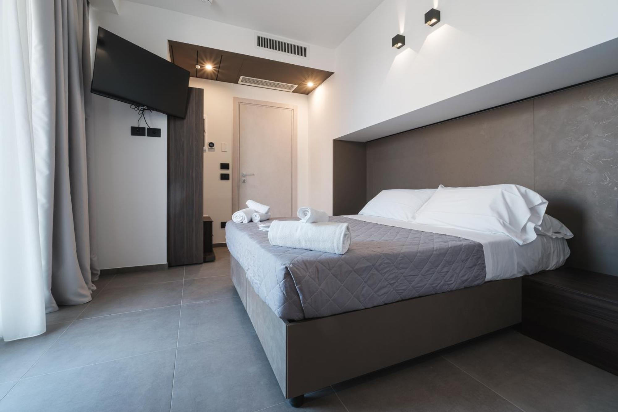 Residence Goldoni6 Suite Apartment Rimini Zewnętrze zdjęcie
