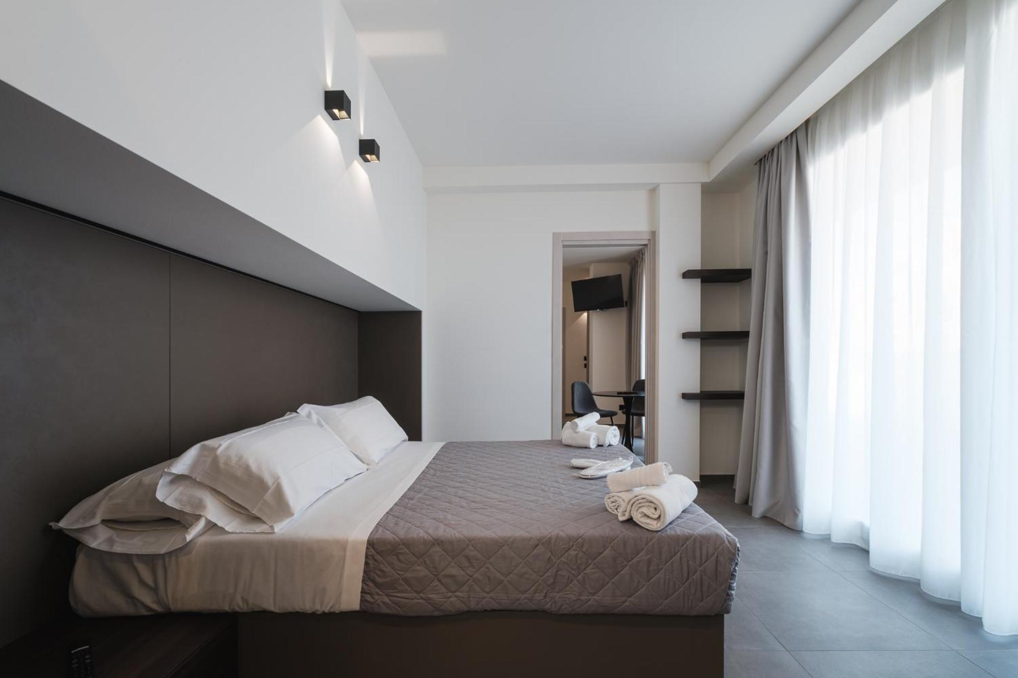 Residence Goldoni6 Suite Apartment Rimini Zewnętrze zdjęcie