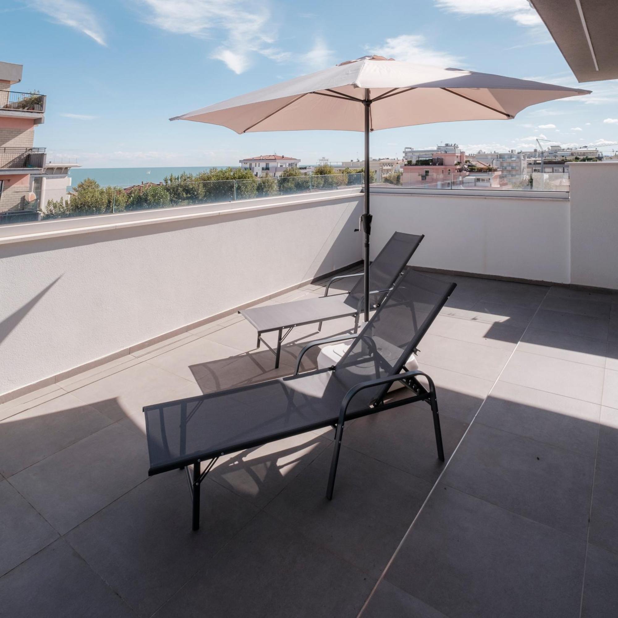 Residence Goldoni6 Suite Apartment Rimini Zewnętrze zdjęcie